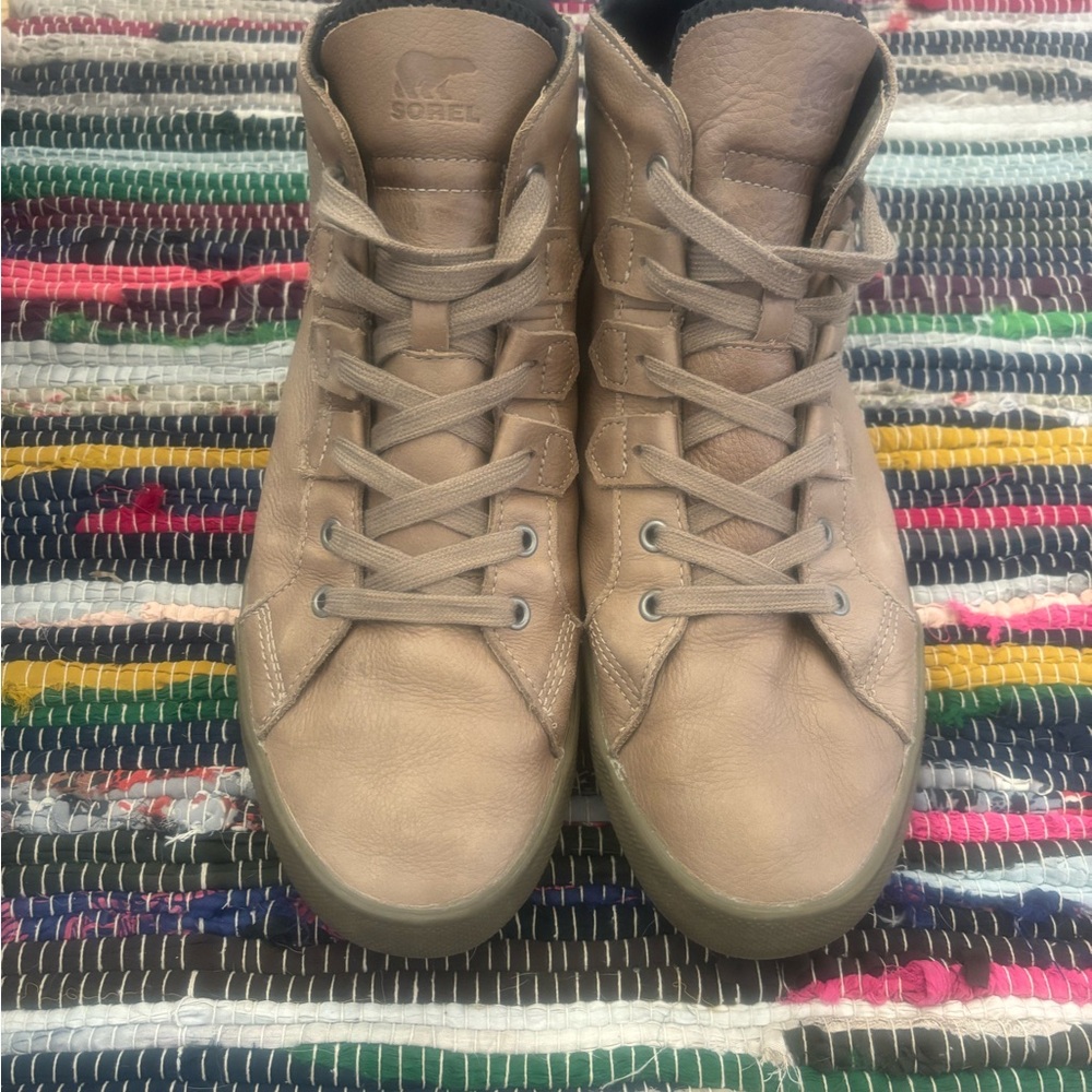 Sorel Tan High-Top Sneakers Suede Minimalist Design